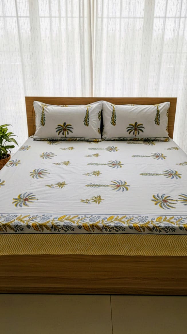 Palm Tree Print Double bedsheet (95X108 Inches)